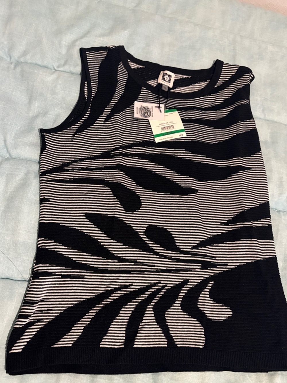 Anne Klein Sleeveless Black & White Zebra Stripe Knit Top